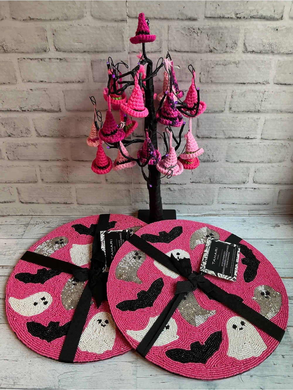 Tahari Set of 4 Pink Beaded Ghost & Bat Halloween Placemats